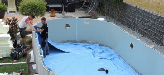 Cranpool Montage der Schwimmbeckenfolie
