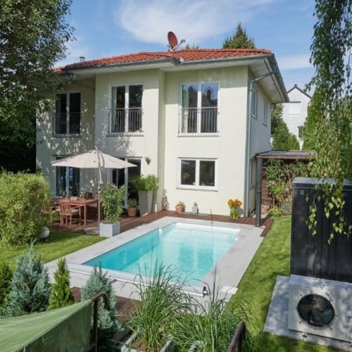 versaenktes Cranpool Schwimmbecken, Garten, München, Minga, Villagarten, Sommer, Pool, Badespaß