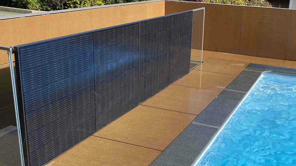 Cransolar Photovoltaik für den Pool, Pool sparsam heizen durch Sonnenstrom in Form von Photovoltaik