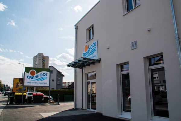 Cranpool Center Graz, Filiale, Cranpool, Schwimmbad Ausstellung,