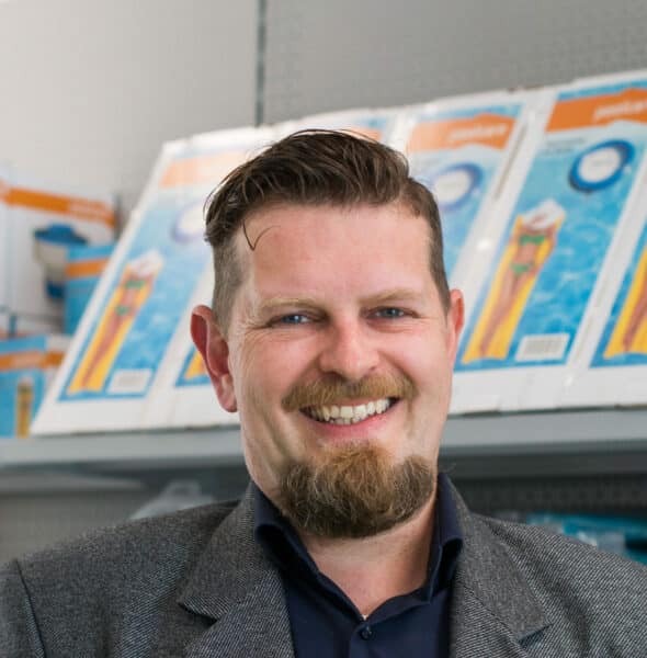 Andreas Papp, Cranpool Center Graz, Filiale, Cranpool, Schwimmbad Ausstellung,