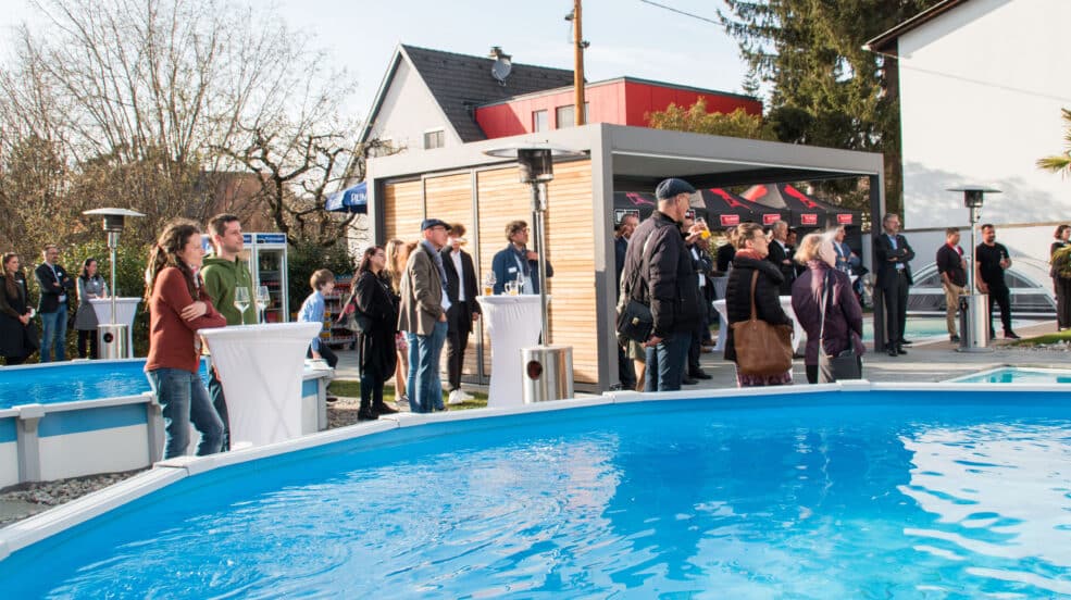 Neueröffnung Cranpool Center GrazCranpool Center Graz Eröffnung, Ausstellung, Cranpool, Badespaß, Schwimmbecken, Weber Grill Kooperation, Garten, Frühling, Sommer, Renovierung