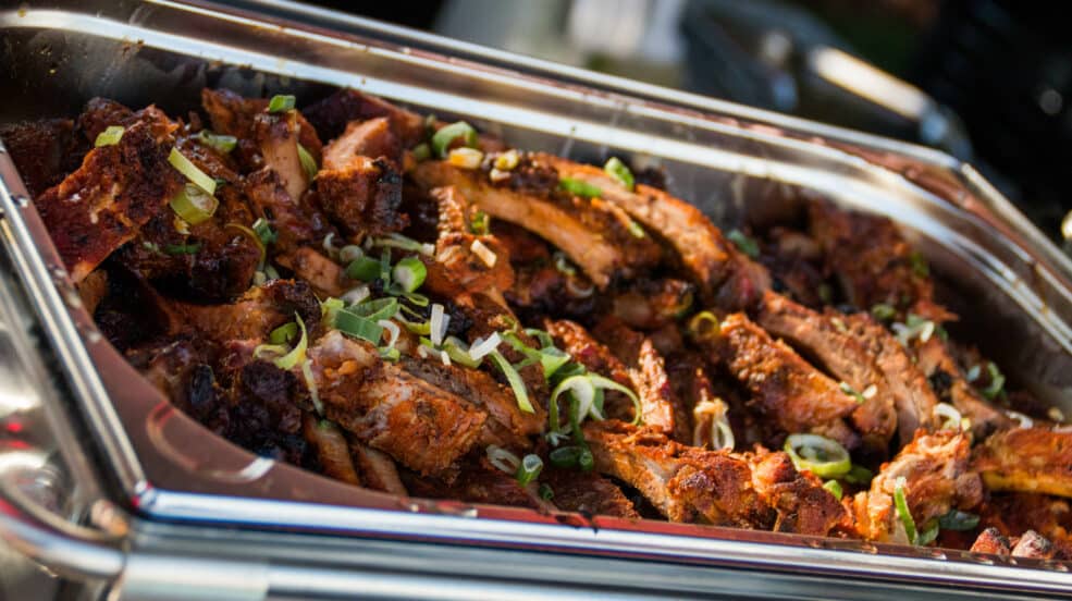 Pool & Grillen, Neueröffnung Cranpool Center GrazCranpool Center Graz Eröffnung, Ausstellung, Cranpool, Badespaß, Schwimmbecken, Weber Grill Kooperation, Garten, Frühling, Sommer, Renovierung