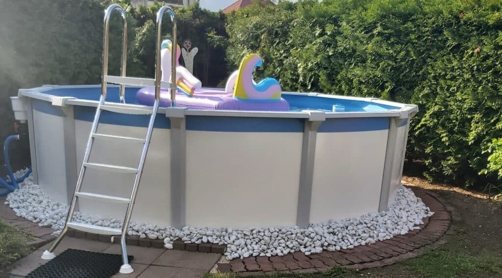 Poolprofi, Stahlwand Schwimmbecken Sun Remo freistehend mit Kies umrandet; Cranpool, Schwimmbecken, Badepool, 