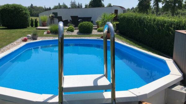 Poolprojekt Willi Ortbauerr, Cranpool Royal mit Formrohren