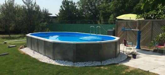 Pool Projekt Horak-Kornecny teilversenker Ovalpool mit Verkleidung, Empfehlung