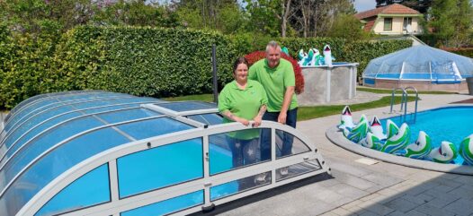 Cranpool Center Vösendorf mit den Pool Experten Angelika Eismayer und Herbert Gasteiner