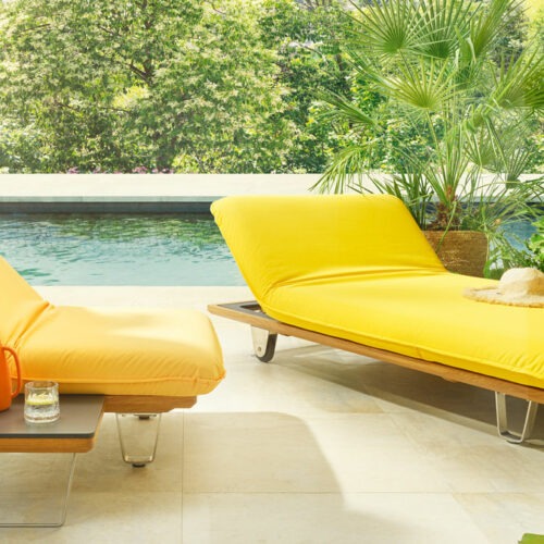 Entdecken Sie die vielseitige Butterfly Outdoor Möbelserie von Cranpool. Perfekt für Garten und Terrasse. Genießen Sie Komfort und Stil.