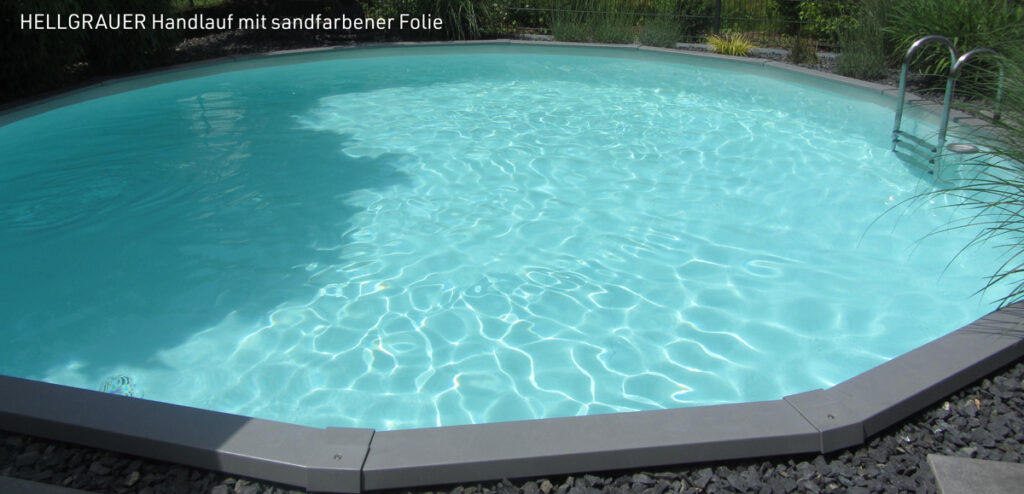 rundes Pool im Boden versenkt und hellgrauem Handlauf 