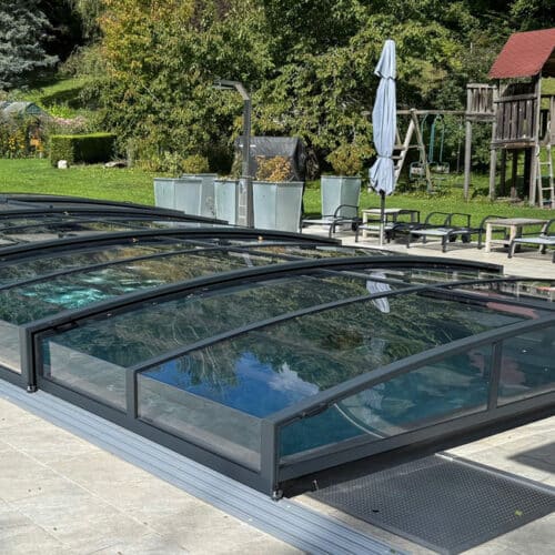 geschlossene poolüberdachung cabriodom cranpool