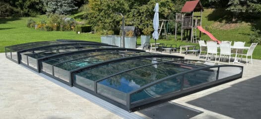 geschlossene poolüberdachung cabriodom cranpool