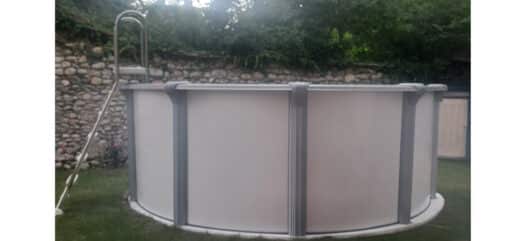 Aufstellbecken Rimini mit Leiter im Garten - Rimini Pool mit persönlicher Betreuung durch das Cranpool-Team.