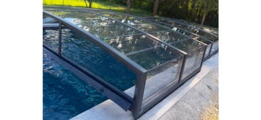 Poolüberdachung Cabriodom Selekt mit einer Laufschiene